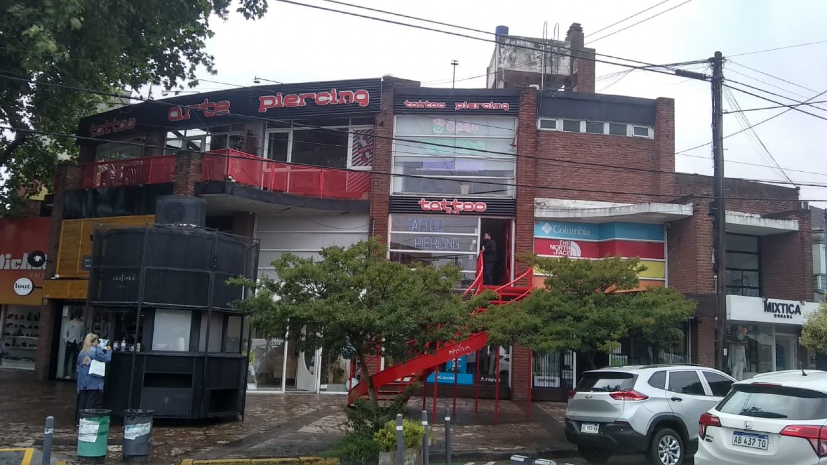 GUEMES local comercial