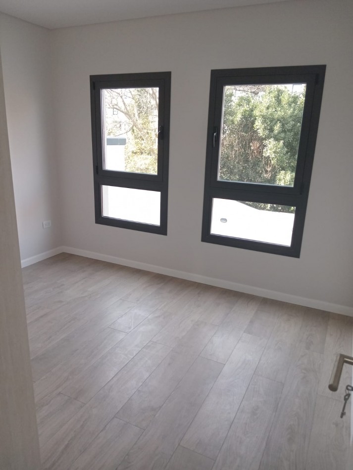 piso a estrenar 4 ambientes cochera y terraza propia