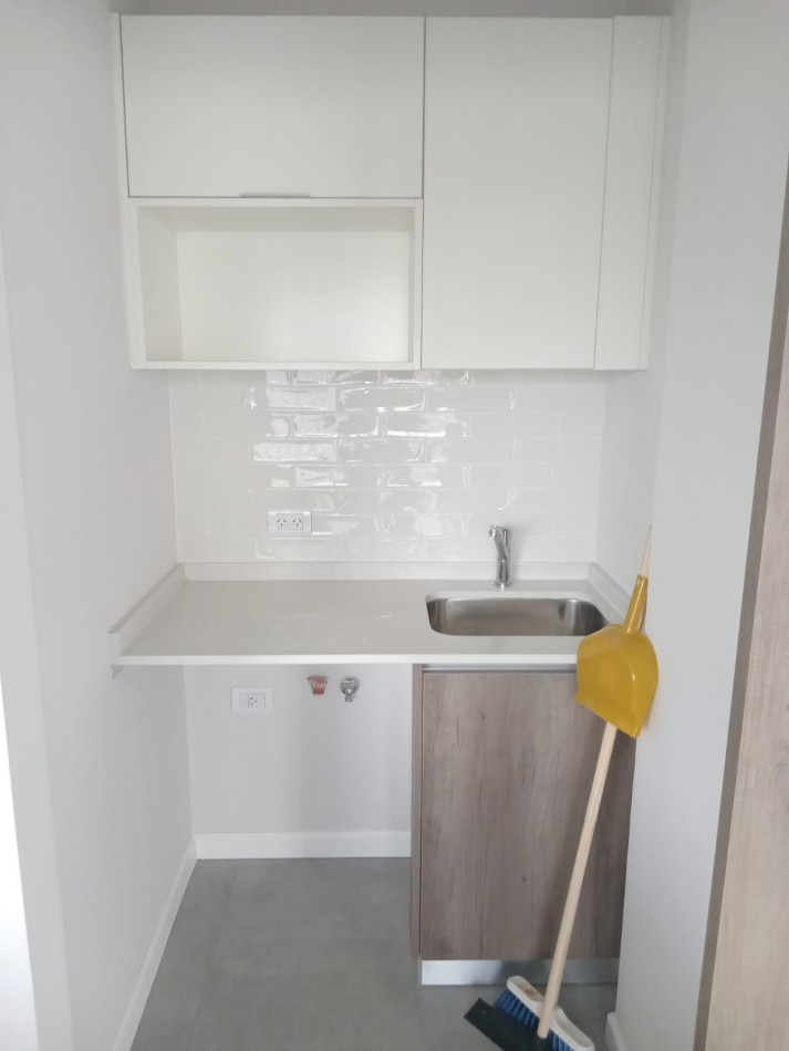 piso a estrenar 4 ambientes cochera y terraza propia