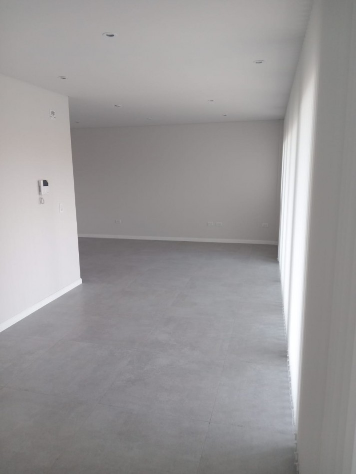 piso a estrenar 4 ambientes cochera y terraza propia