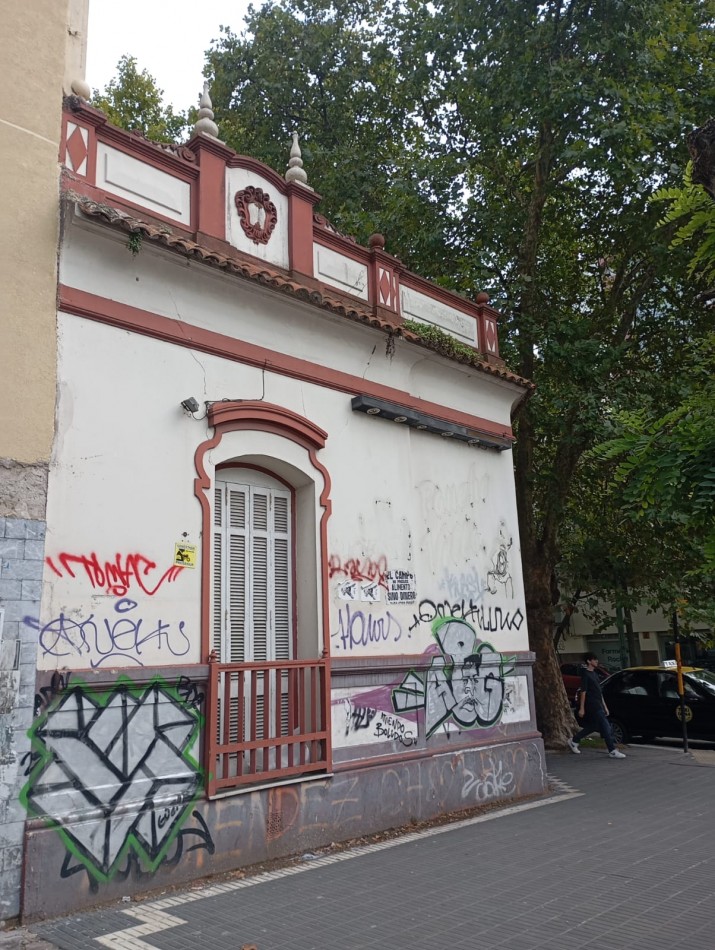 Chalet para construir locales comerciales o edificio , escucha propuestas