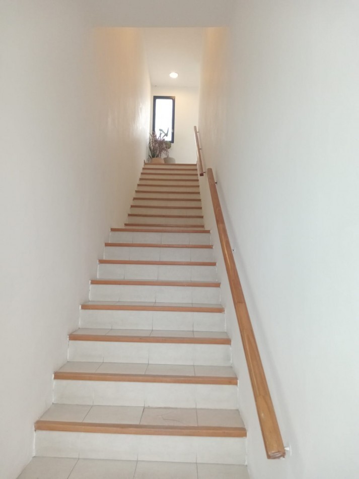 Local y 2 oficinas en venta en Guemes