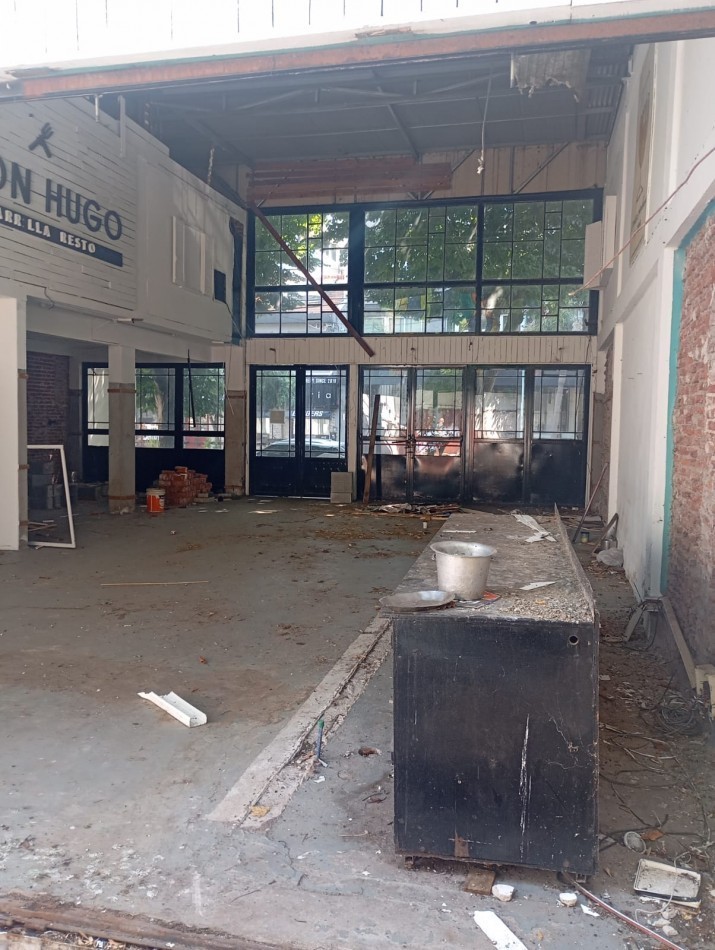 2 propiedades juntas con 21,70 m de frente apto deptos locales a metros de shopping aldrey