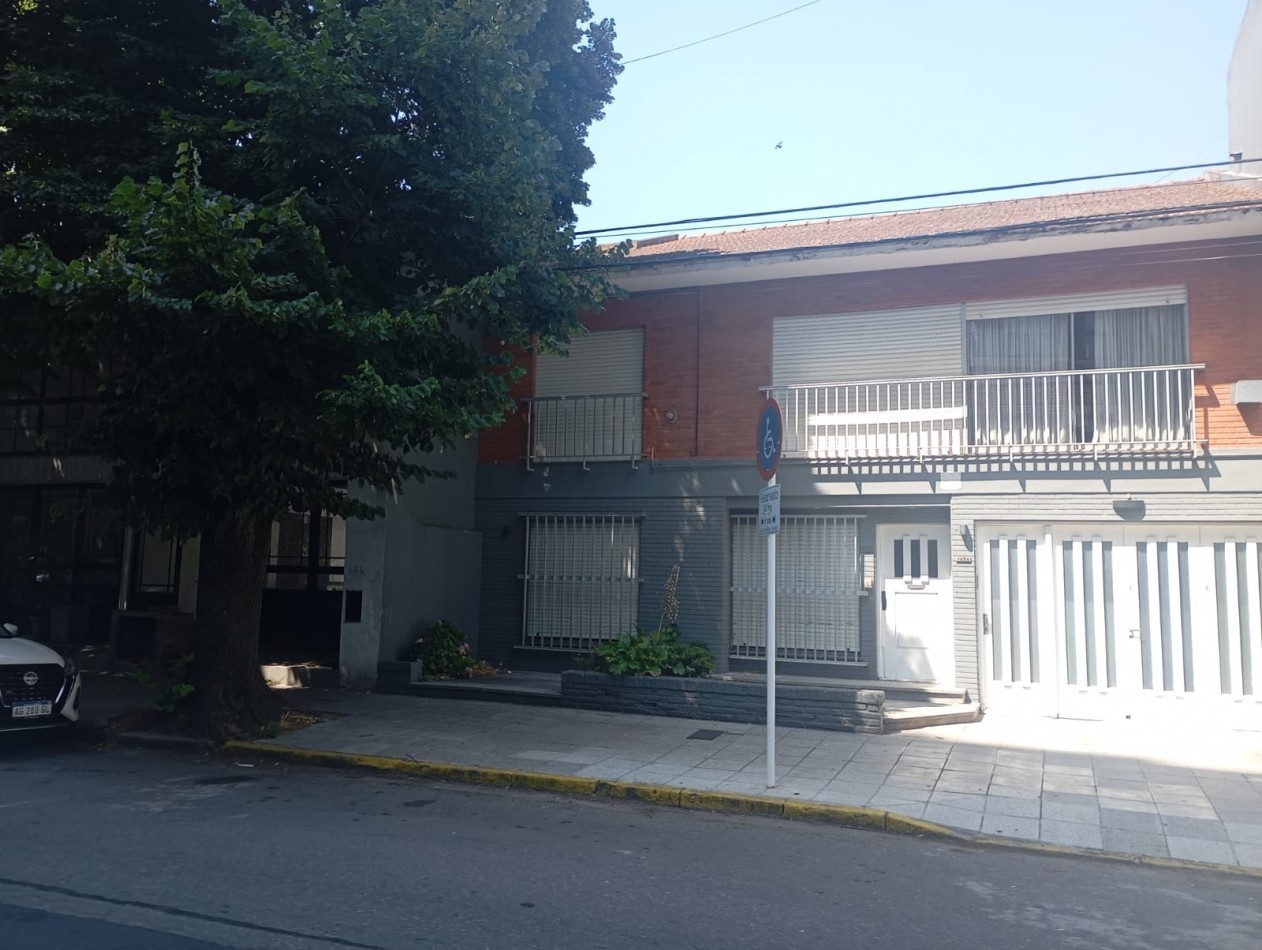 2 propiedades juntas con 21,70 m de frente apto deptos locales a metros de shopping aldrey