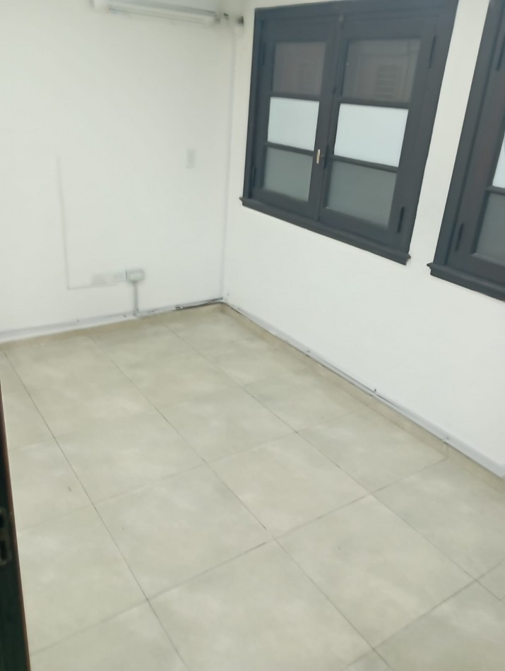 local uso profesional/consultorios 24 MESES