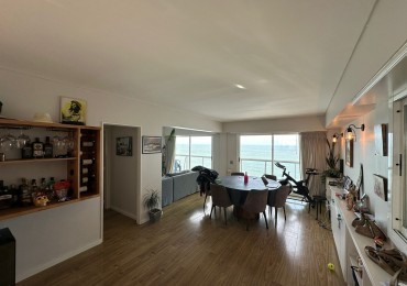 excelente depto. de 3 amb playa chica vista directa al mar cochera